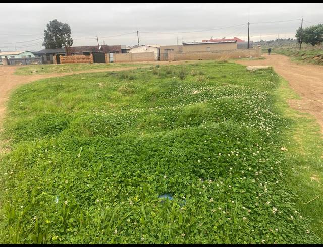 270M² VACANT LAND FOR SALE IN STRETFORD